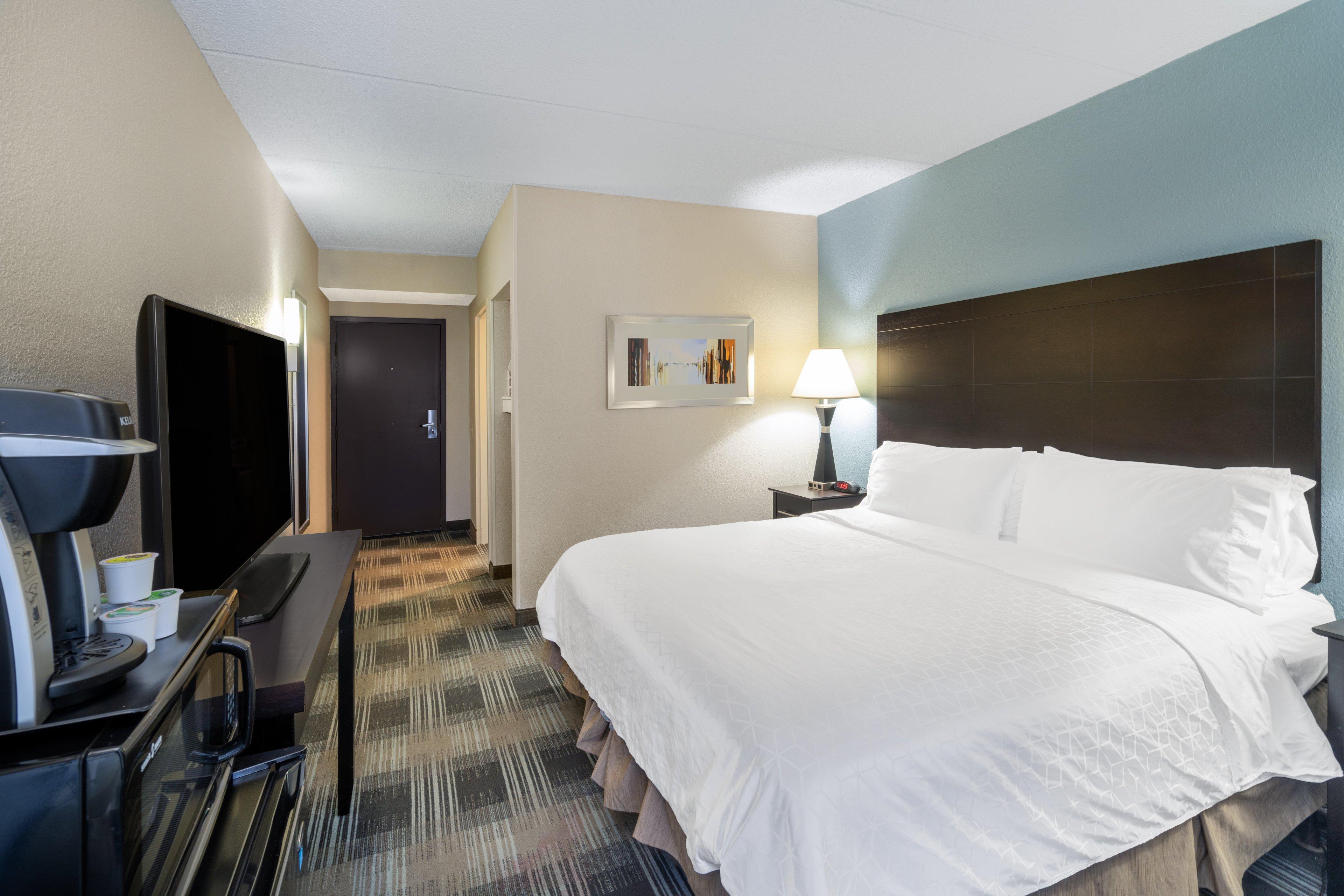 Holiday Inn Express Forsyth By Ihg Exterior photo