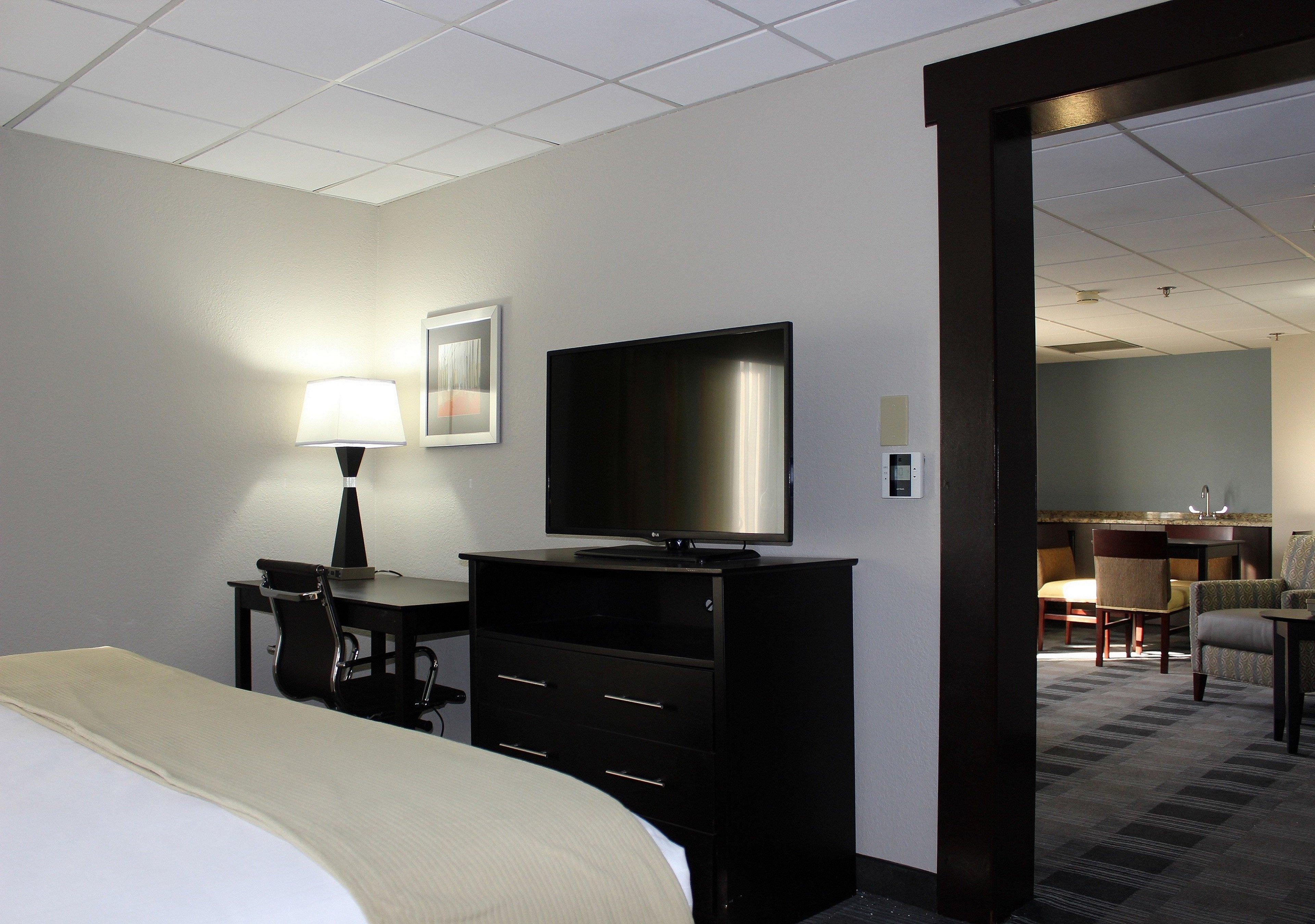 Holiday Inn Express Forsyth By Ihg Exterior photo