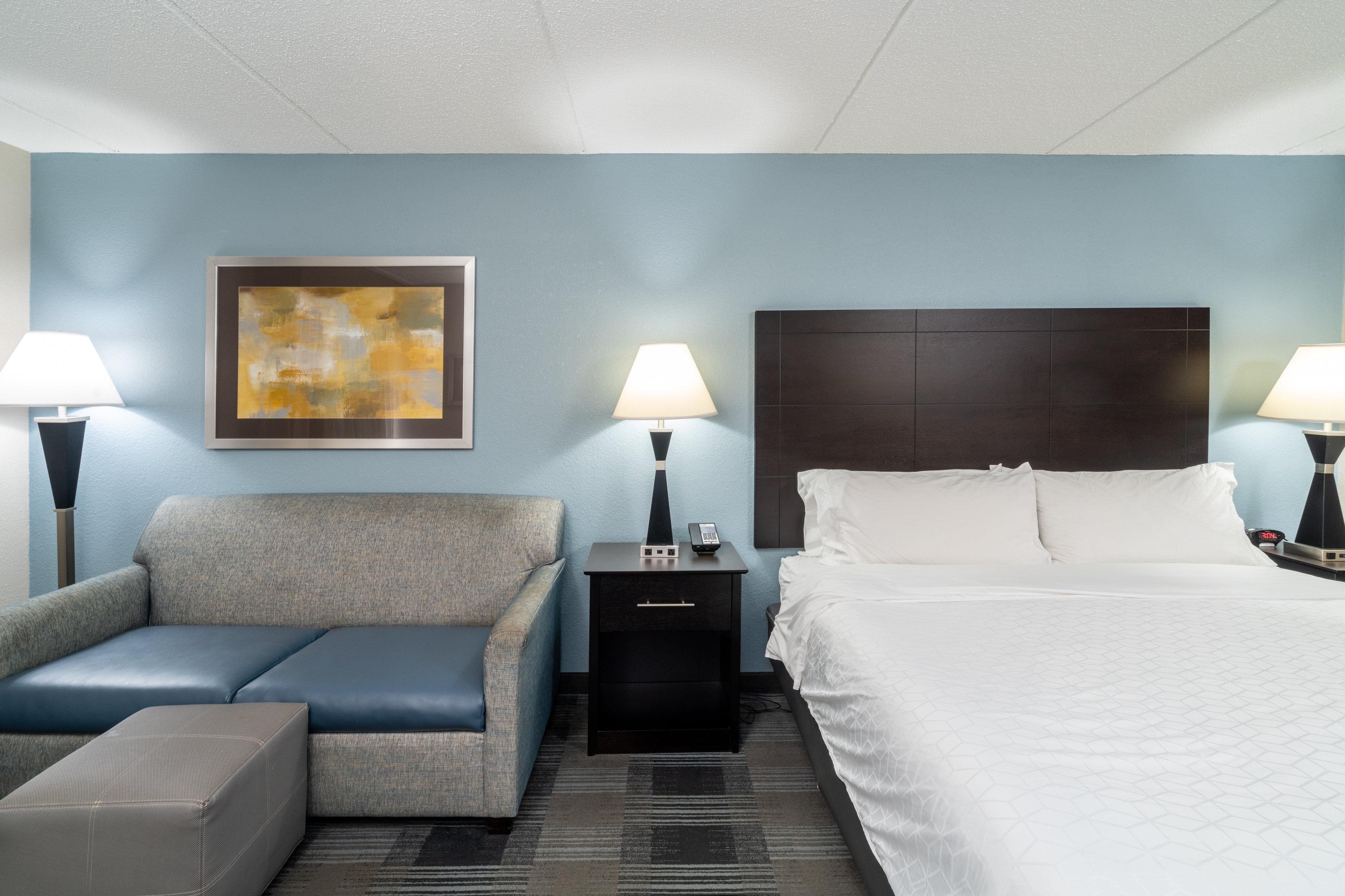 Holiday Inn Express Forsyth By Ihg Exterior photo