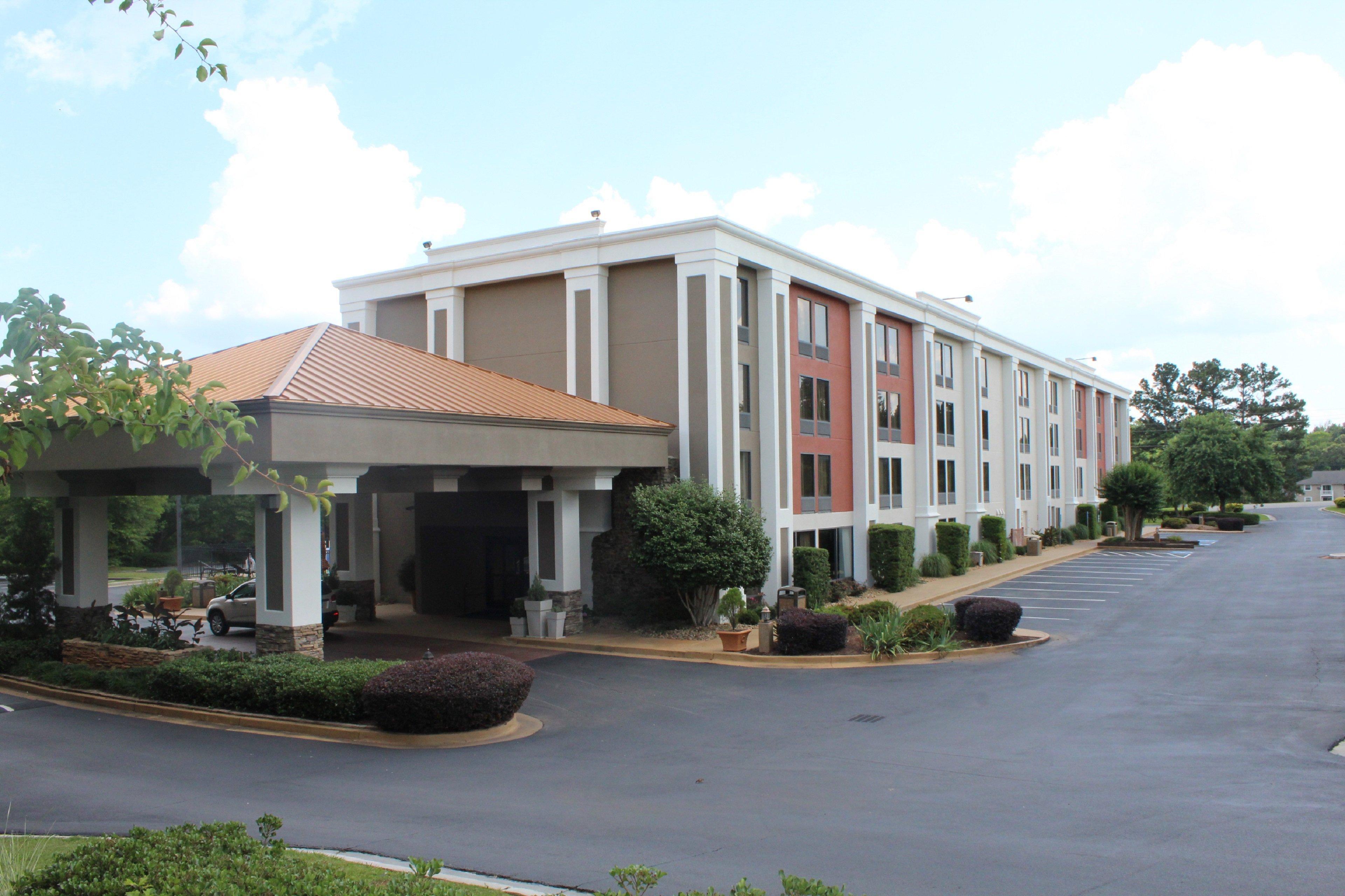 Holiday Inn Express Forsyth By Ihg Exterior photo